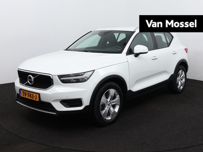 VOLVO XC40 2.0 T4 Momentum AUTOMAAT | NAVIGATIE | ACHTERUITRIJCAMERA | LED KOPLAMPEN | CRUISE CONTROL | PARKEERSENSOREN V+A | CLIMATE CONTROL | STOELVERWARMING |