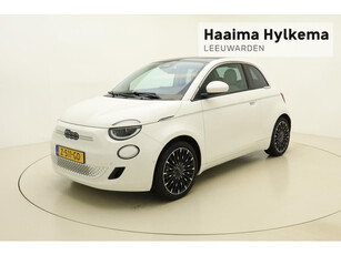 Fiat 500 La Prima 42 kWh | LED verlichting | Lederen bekleding | Navigatie | Adaptieve cruise control | Keyless | Apple carplay/Android auto