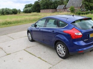 Ford Focus 1.0EB 125pk Edition ECC/cruise/navi/trekhaak Motor kapot!