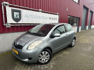 Toyota Yaris 1.3 VVTi Sol // Airco // trekhaak