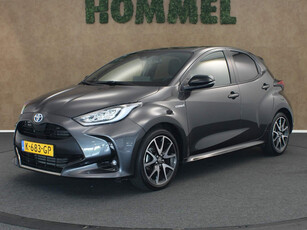 Toyota Yaris 1.5 Hybrid Executive - ORIGINEEL NEDERLANDSE AUTO - NAVIGATIESYSTEEM - ACHTERUITRIJCAMERA - DRAADLOZE TELEFOONLADER - HEAD UP DISPLAY - HALF LEDER/ STOFFEN BEKLEDING - DODEHOEK DETECTIE