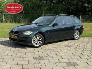 BMW 3-serie Touring 318i High Executive Pano