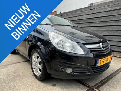 Opel Corsa 1.2-16V Selection SERVICE ONDERHOUD/NIEUWE APK!