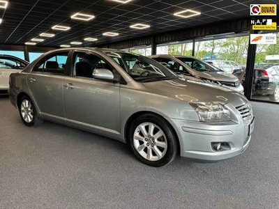 Toyota Avensis 1.8 VVTi Luna | Youngtimer! | Origineel Nederlandse Auto | 2de Eigenaar | Auto Airco | Trekhaak | IsoFix