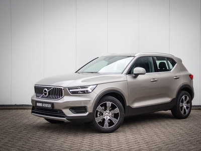 VOLVO XC40 B3 Aut.7 Inscription, Park Assist, ACC, Leder