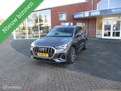 Audi Q3 45 TFSI e S edition 2 x S-Line