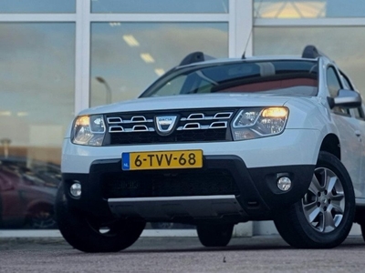 Dacia Duster 1.2 TCe 4x2 Prestige Trekhaak! Navigatie!