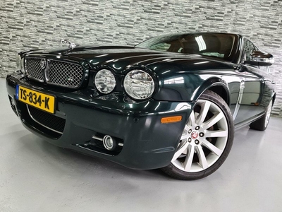 Jaguar XJ 4.2 V8 British racing green*Youngtimer*Nieuwe APK!