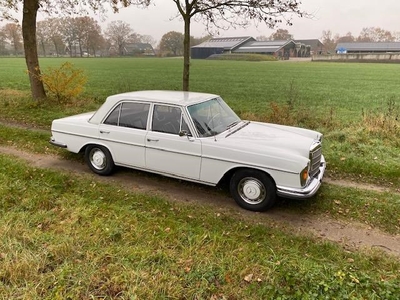 Mercedes-Benz S-klasse 280 S / 1969 / handbak