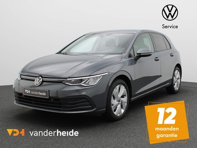 VOLKSWAGEN GOLF 1.5 TSI Life 130PK Stoelverwarming, navigatie, adaptive cruise, park distance control, 17'' lichtmetaal