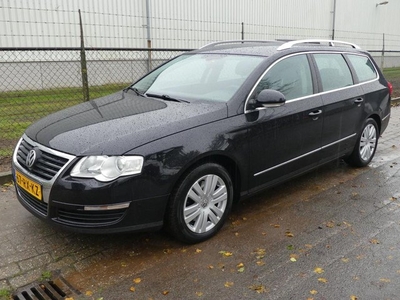 Volkswagen Passat Variant 2.0 FSI Comfortline - EXPORT