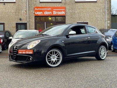 Alfa Romeo MiTo 1.4 T Distinctive 105Pk Xenon Airco Pdc