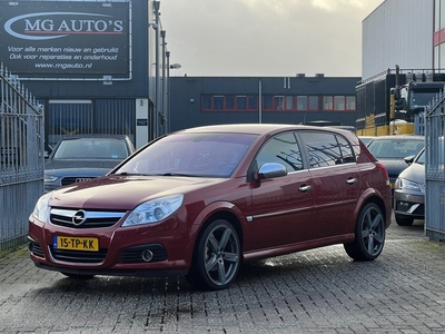 Opel Signum 2.2-16V Executive Navi Trekhaak