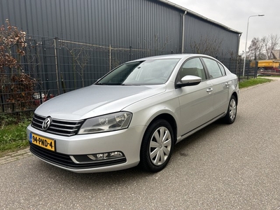 Volkswagen Passat 1.4 TSI Trendline BlueMotion / AIRCO /