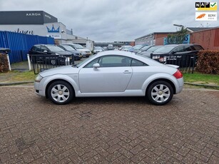 Audi TT 1.8 5V Turbo/STUUR RECHTS/LIEFHEBBERS AUTO!