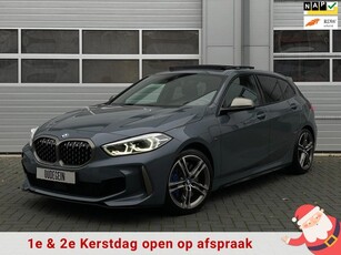 BMW 1-serie M135i xDrive / Head-Up / Pano / Camera /