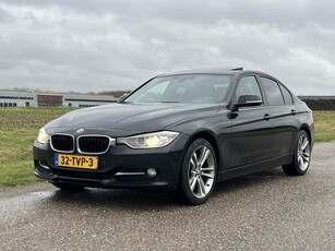 BMW 3-serie 320d High ExecutivePANOLEDER STOELVWXENON