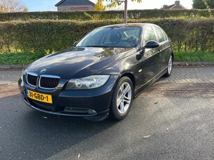 BMW 3-serie , Navi, Pdc en geeft storing aan 318i Business