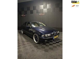 BMW 5-Serie 535i V8 Handbak Pano Xenon