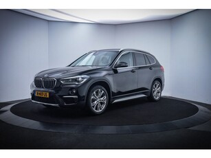 BMW X1 18iA X-LINE Executive 1/2 LEDER/NAVI/18