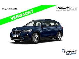 BMW X1 sDrive20i - Stoelverwarming - LED - Navigatie