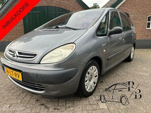 Citroën Xsara Picasso 1.8i-16V Différence