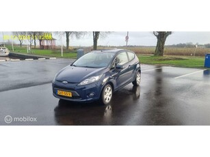 Ford Fiesta 1.25 Trend airco nwe apk radio/cd cv !!!!