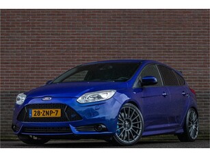 Ford Focus 2.0 250pk ST-3, 92.000km NAP ** VERKOCHT **