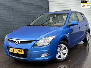 Hyundai I30 1.4i Blue Dynamic SCHUIFDAK/CLIMATE/ELKPAK