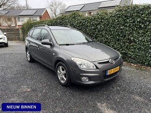 Hyundai i30 CW 1.6i Active Cool Airco Elekt. Ramen