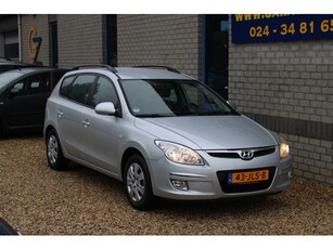 Hyundai i30 CW 1.6i Dynamic Airco PDC Trekh. (bj 2009)