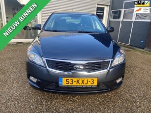 Kia Cee'd 1.4 CVVT X-pect ECO Dynamics airco navi scherm