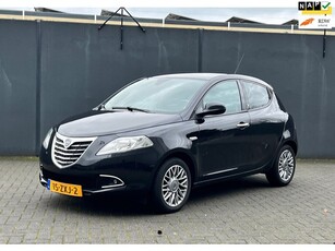 Lancia Ypsilon 0.9 TwinAir Gold bj.2013 AircoLm velgNap