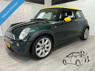 MINI Cooper 1.6 Pepper