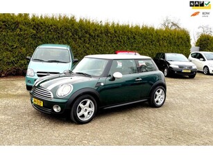 Mini Cooper NIEUWSTAAT! ZEER MOOI RIJD NIEUW AIRCO KM NAP