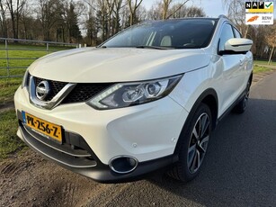 Nissan Qashqai 1.2 Tekna top onderhouden met navigatie