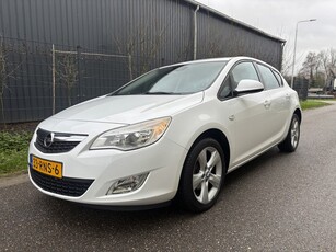 Opel Astra 1.4 Turbo Edition / AIRCO / CRUISE / TREKHAAK