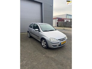 Opel Corsa 1.0-12V Essentia