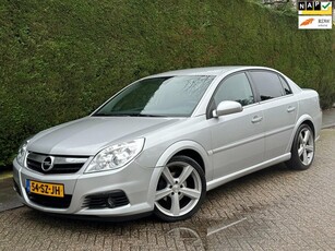 Opel Vectra 1.8-16V Executive