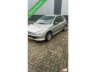 Peugeot 206 1.4 Air-line