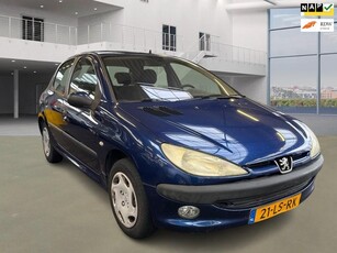 Peugeot 206 1.4 Gentry Airco Stuurbekrachtiging Elc ramen