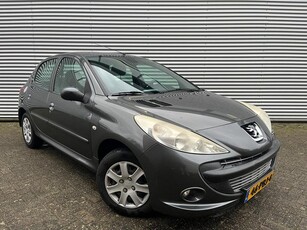 Peugeot 206 + 1.4 XSAircoTrekhaakGoed onderhouden