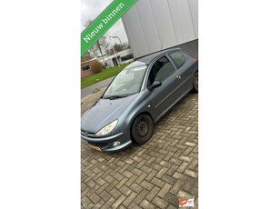 Peugeot 206 1.6 HDiF Griffe