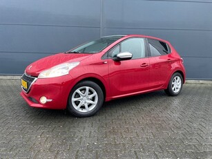 Peugeot 208 1.2 PureTech Style met panoramadak