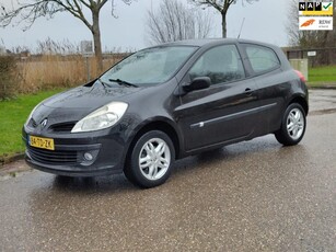 Renault Clio 1.2-16V Expression - NAP - APK tot 14-07-2025