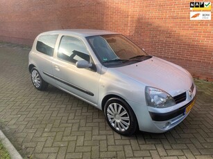 Renault Clio 1.6-16V Dynamique Luxe Airco Cruise Automaat