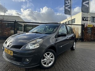 Renault Clio 1.6-16V Exception (bj 2007)