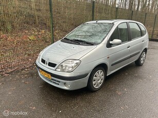 Renault Scenic 1.4-16V Authentique Weinig KM