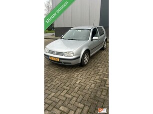 Volkswagen Golf 1.4-16V