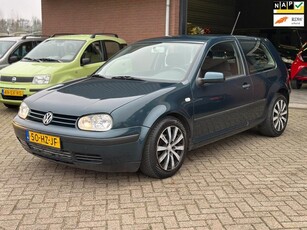 Volkswagen Golf 1.4-16V Comfortline AIRCO, APK, 5DRS, NAP!!